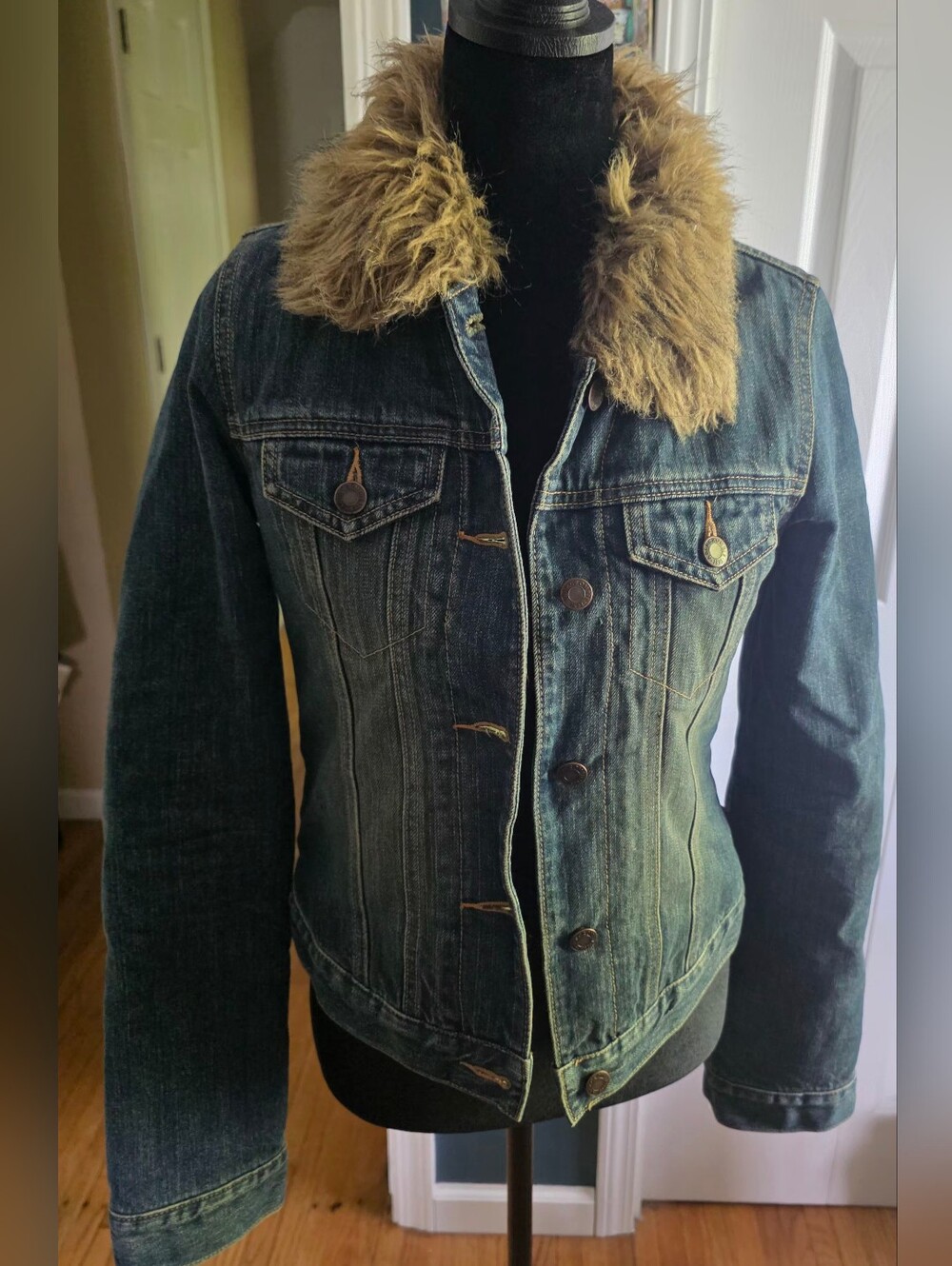 Ambercrombie & Fitch Faux-Fur Collar Dark Denim Jacket - Women's Size S